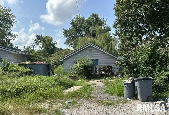 $20,000 | 1203 West Oak Street, West Frankfort, IL 62896