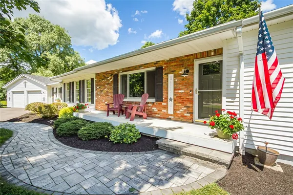 $649,900 | 5194 Laura Lane, Canandaigua Town, NY 14424