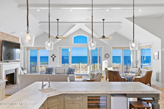 $8,395,000 | 6601 Ocean Boulevard, Beach Haven, NJ 08008