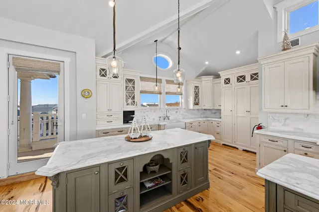 $8,395,000 | 6601 Ocean Boulevard, Beach Haven, NJ 08008