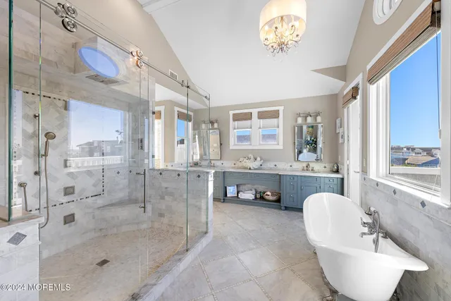 $8,395,000 | 6601 Ocean Boulevard, Beach Haven, NJ 08008