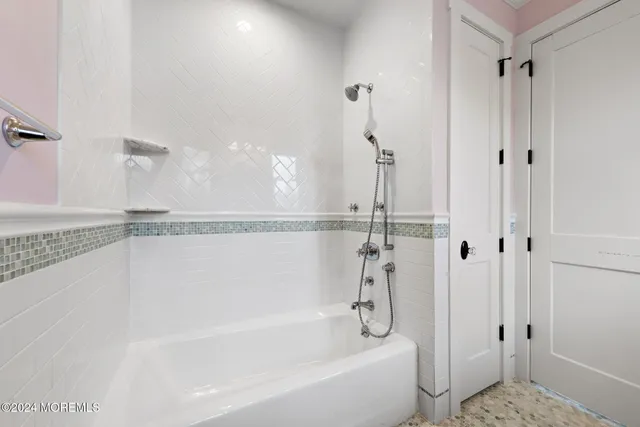 $8,395,000 | 6601 Ocean Boulevard, Beach Haven, NJ 08008