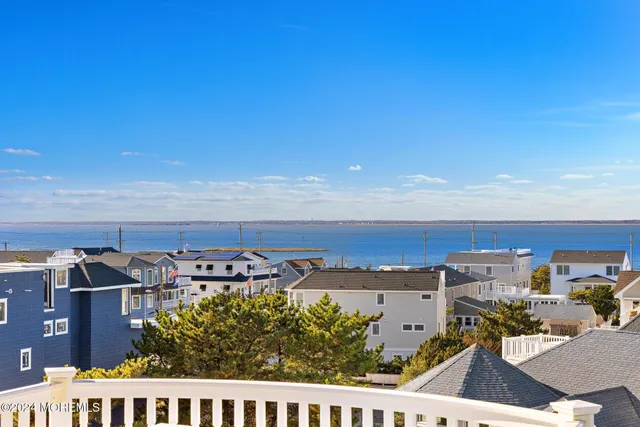 $8,395,000 | 6601 Ocean Boulevard, Beach Haven, NJ 08008