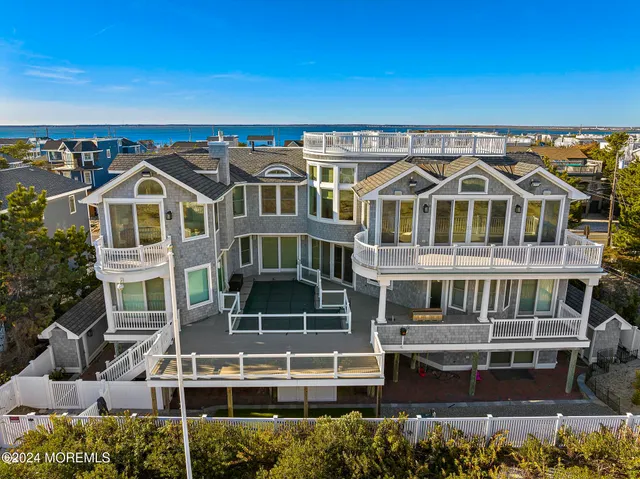 $8,395,000 | 6601 Ocean Boulevard, Beach Haven, NJ 08008