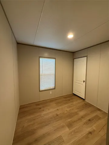 $1,299 | 327 County Road 2296, Cleveland, TX 77327