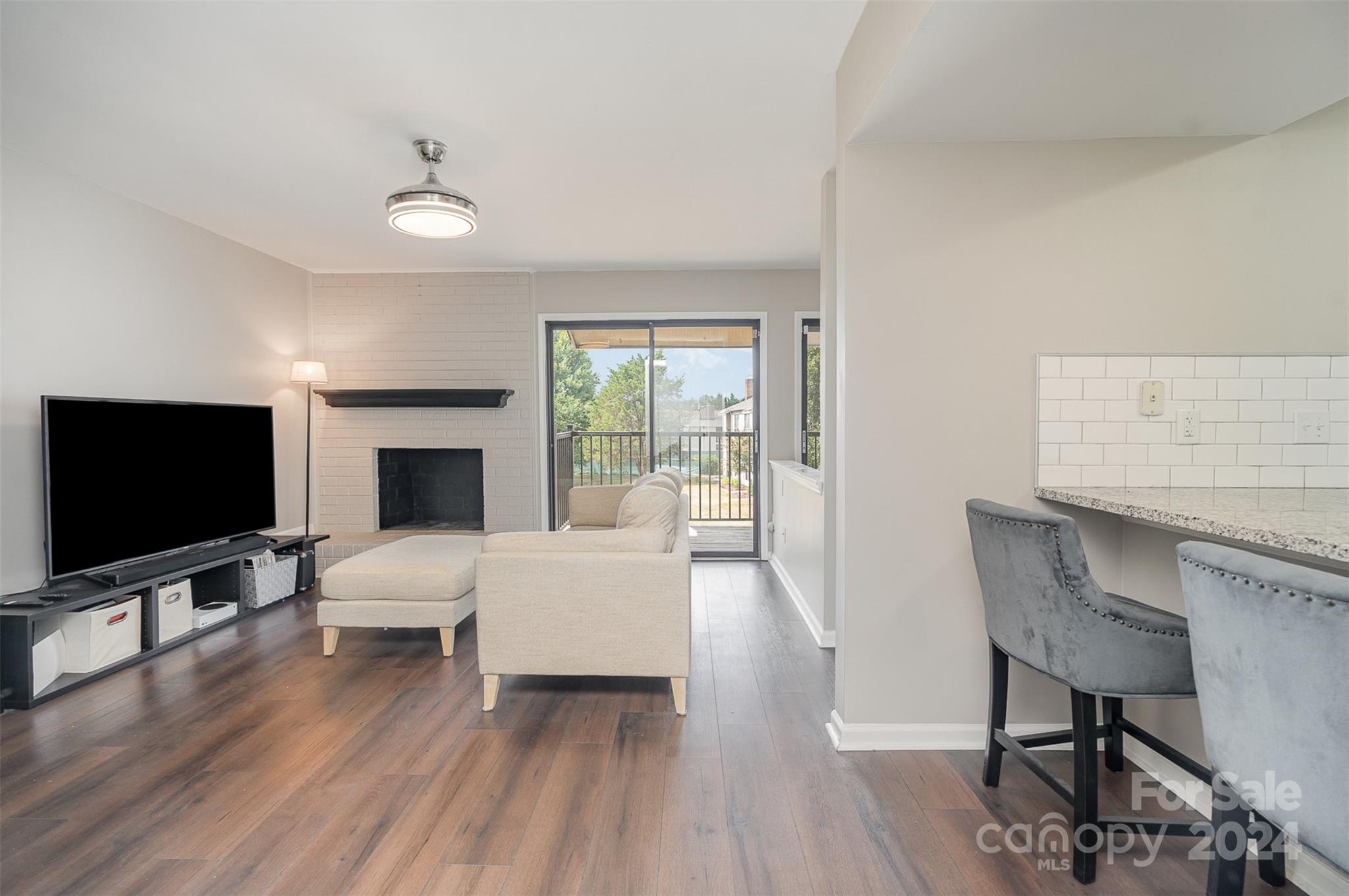 11010 Cedar View Road Charlotte, NC 28226 - Photo 3 of 32