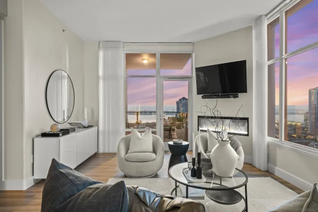 $1,995,000 | 550 Front Street, Unit 2303, San Diego, CA 92101