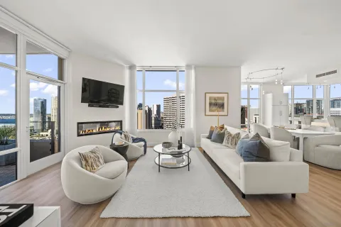 $1,945,000 | 550 Front Street, Unit 2303, San Diego, CA 92101