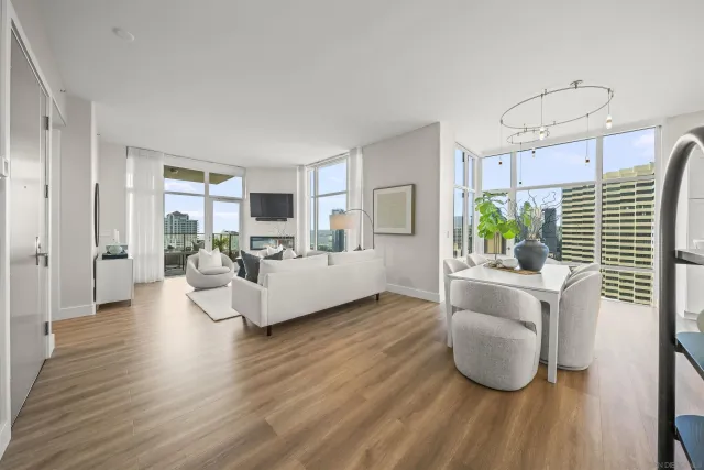 $1,995,000 | 550 Front Street, Unit 2303, San Diego, CA 92101