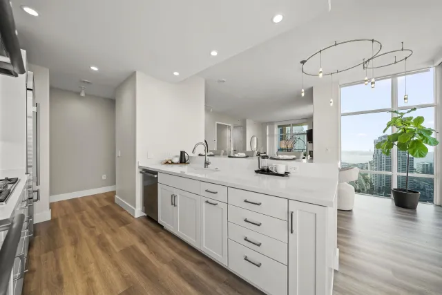 $1,995,000 | 550 Front Street, Unit 2303, San Diego, CA 92101
