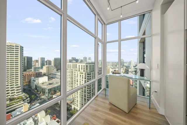 $1,995,000 | 550 Front Street, Unit 2303, San Diego, CA 92101