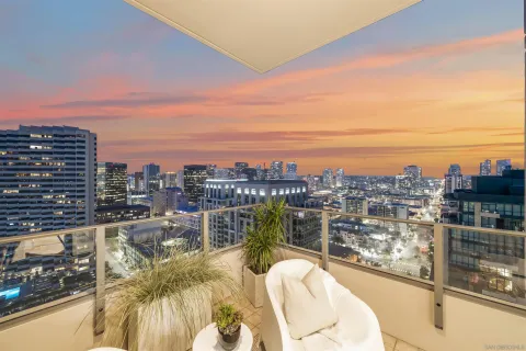 $1,945,000 | 550 Front Street, Unit 2303, San Diego, CA 92101