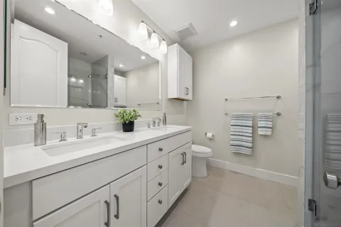 $1,945,000 | 550 Front Street, Unit 2303, San Diego, CA 92101