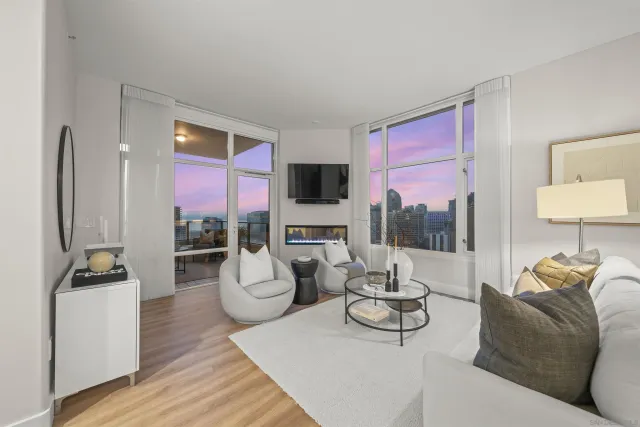 $1,995,000 | 550 Front Street, Unit 2303, San Diego, CA 92101