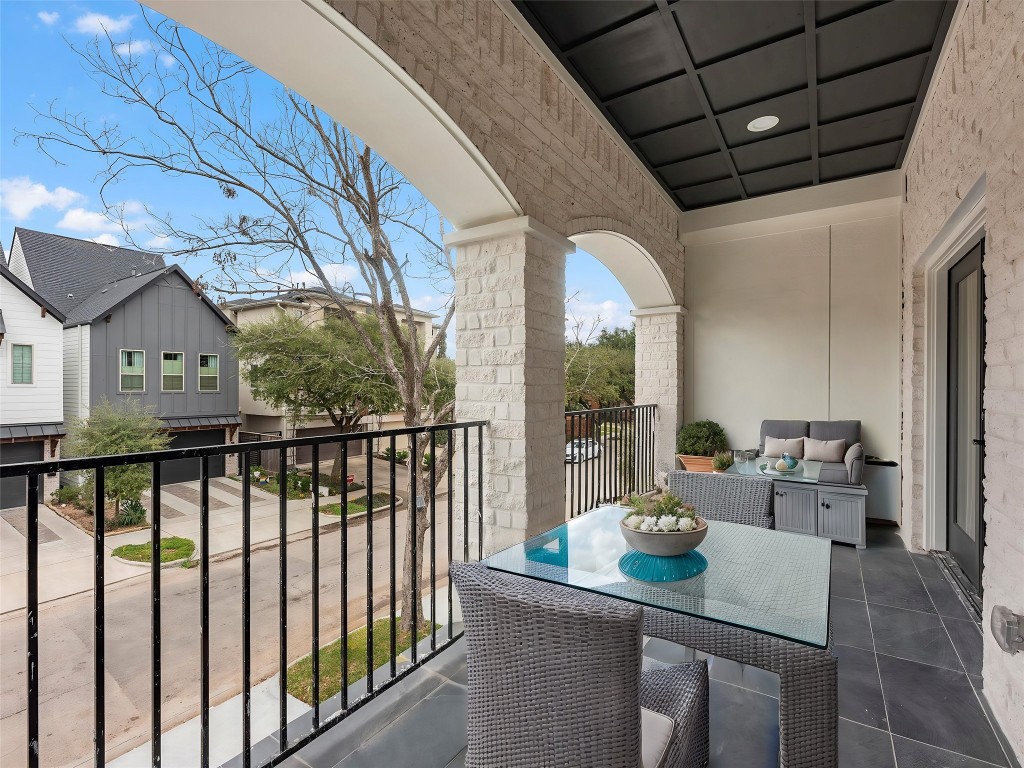 1319 West Bell Street Houston, TX 77019 - Photo 23 of 50 *Note* This photo is virtually staged*