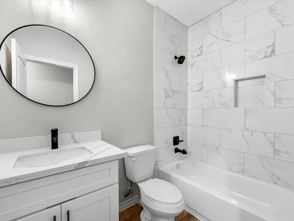 $5,500 | 1319 West Bell Street, Houston, TX 77019
