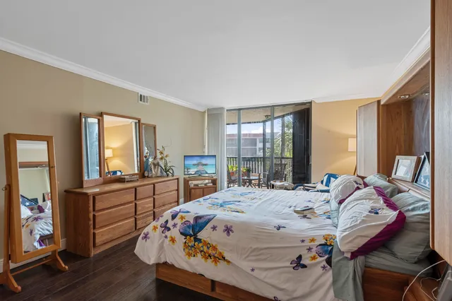 $375,000 | 800 Jeffery Street, Unit 303, Boca Raton, FL 33487