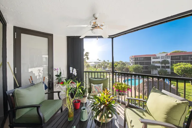 $375,000 | 800 Jeffery Street, Unit 303, Boca Raton, FL 33487