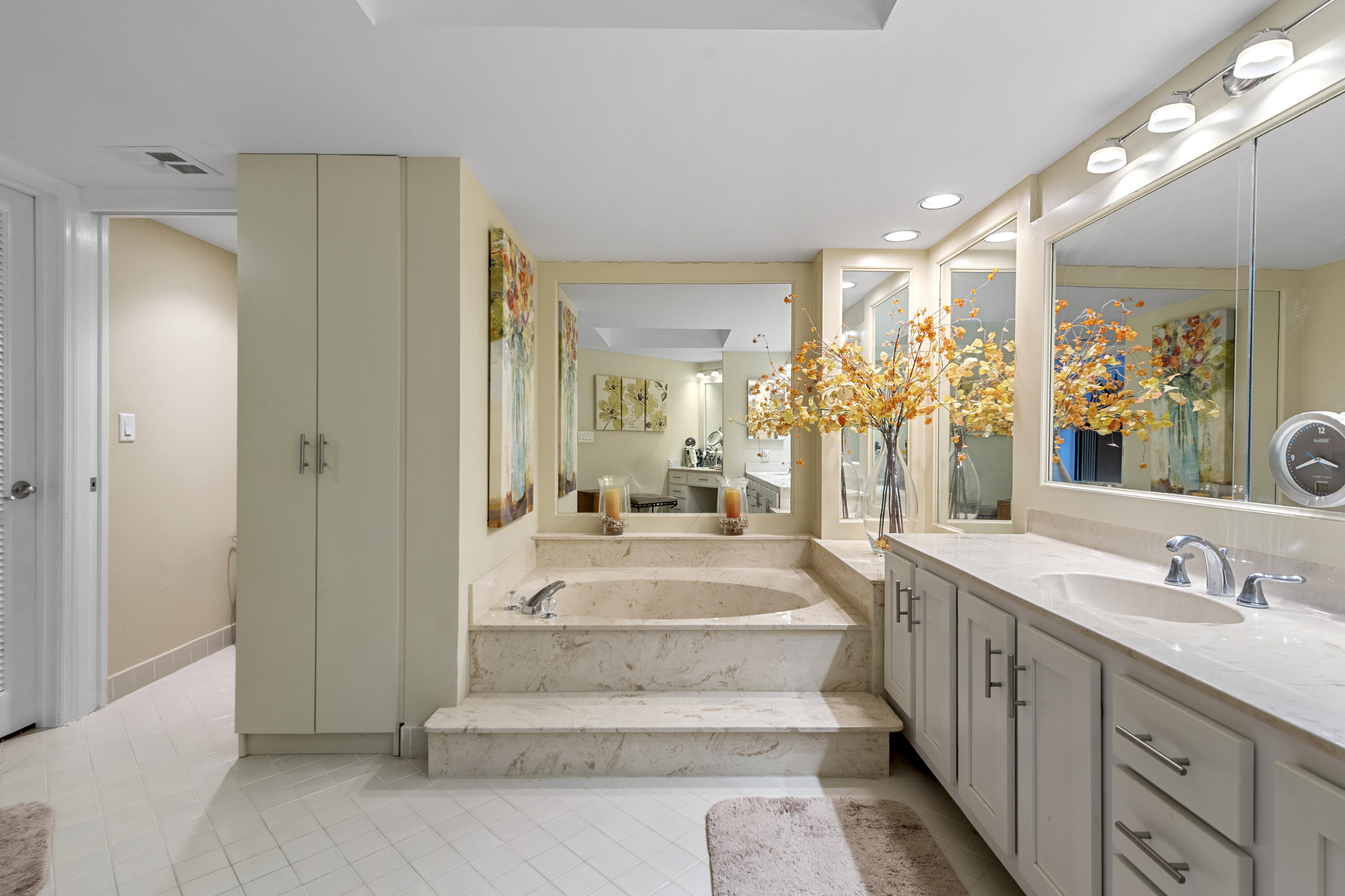 800 Jeffery Street, Unit 303 Boca Raton, FL 33487 - Photo 21 of 43 DSC_6801