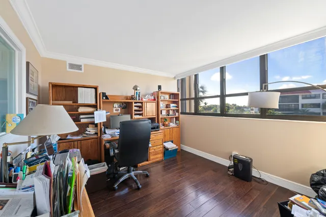 $375,000 | 800 Jeffery Street, Unit 303, Boca Raton, FL 33487