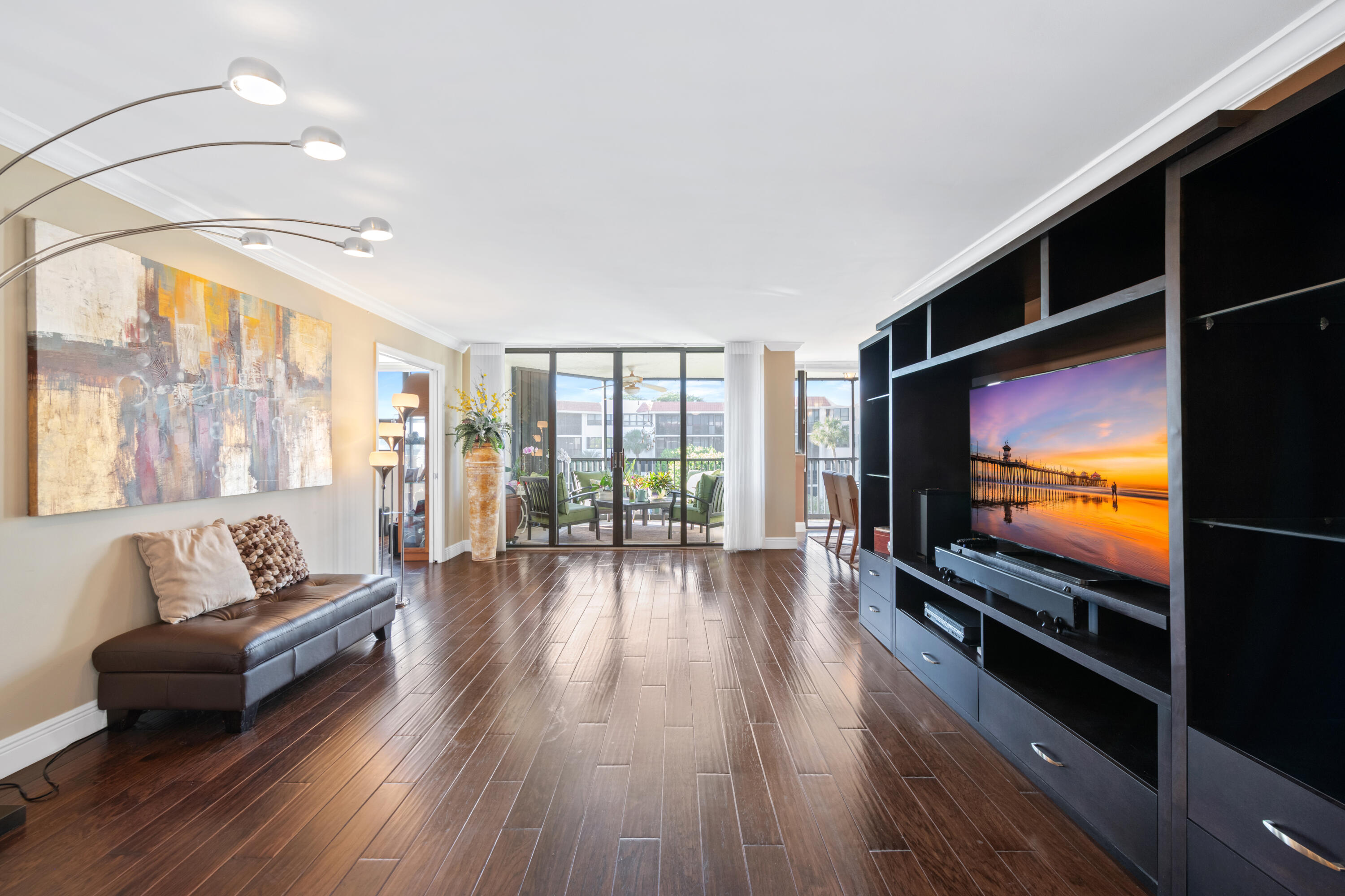 800 Jeffery Street, Unit 303 Boca Raton, FL 33487 - Photo 8 of 43 DSC_4929