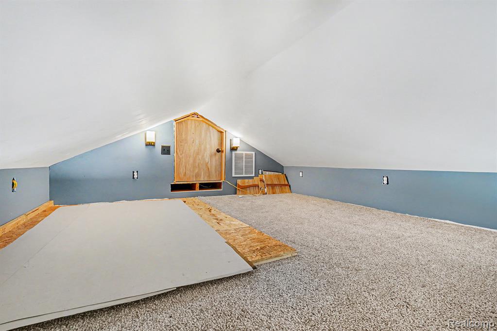 835 East Square Lake Road Troy, MI 48085 - Photo 21 of 32 Gallery Image 21