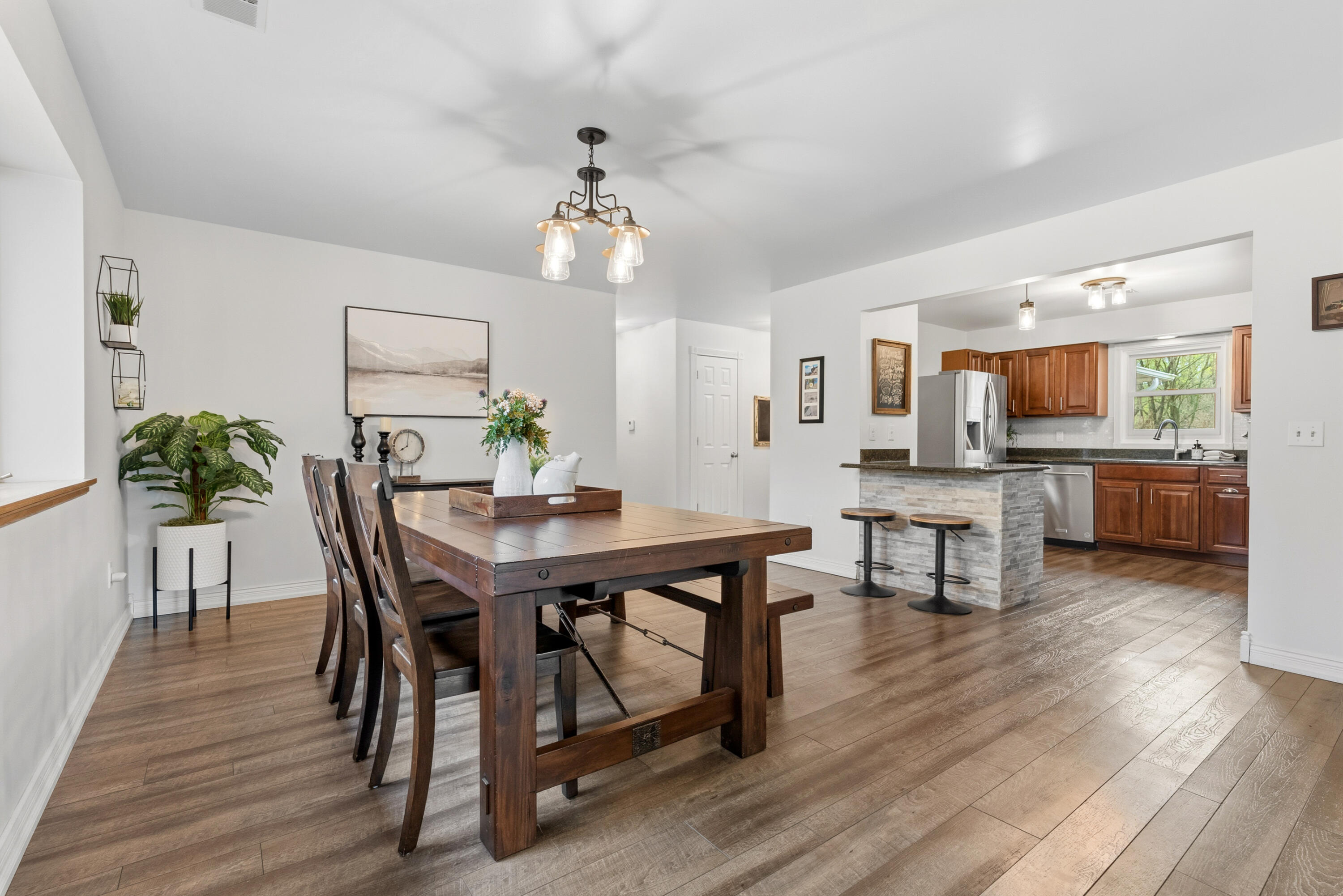 9622 West R Avenue Mattawan, MI 49071 - Photo 7 of 74 Dining & Kitchen