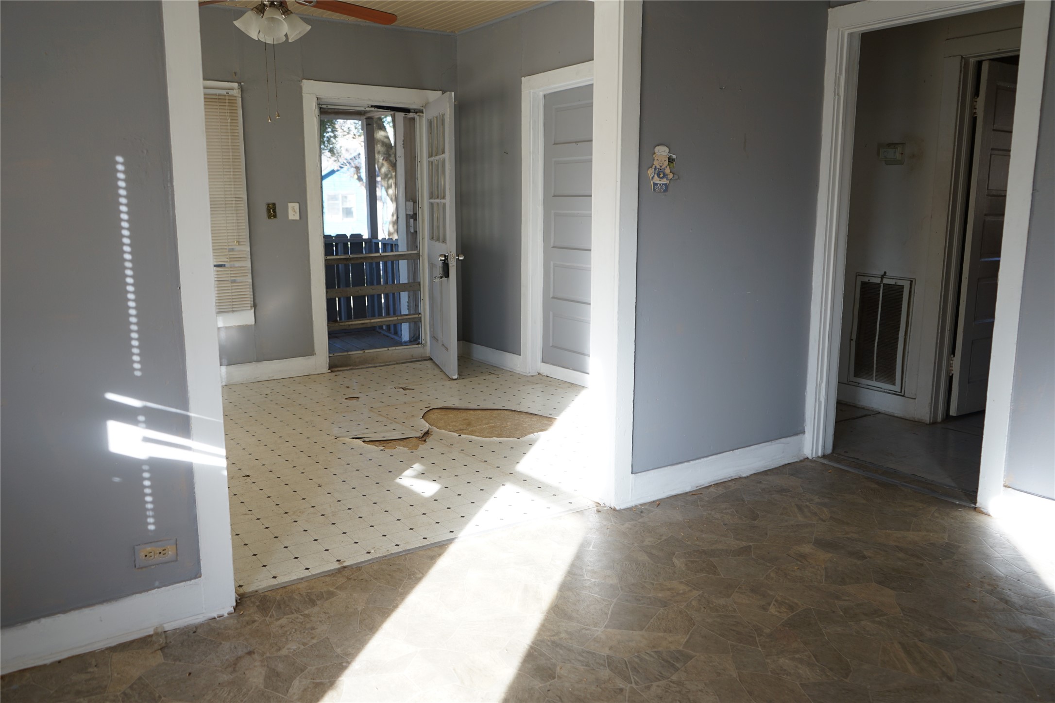 1419 Leaman Avenue Rosenberg, TX 77471 - Photo 2 of 8 Presenting this amazing opportunity to remodel or tare down for new construction.