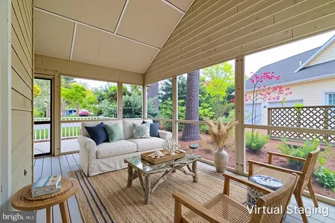 $898,900 | 208 Pond View Drive, Bethany Beach, DE 19930