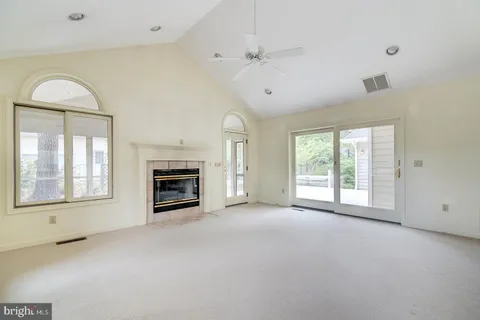 $898,900 | 208 Pond View Drive, Bethany Beach, DE 19930