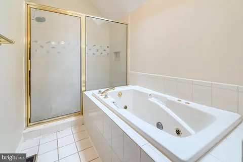 $898,900 | 208 Pond View Drive, Bethany Beach, DE 19930