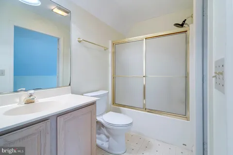 $898,900 | 208 Pond View Drive, Bethany Beach, DE 19930