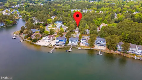 $898,900 | 208 Pond View Drive, Bethany Beach, DE 19930