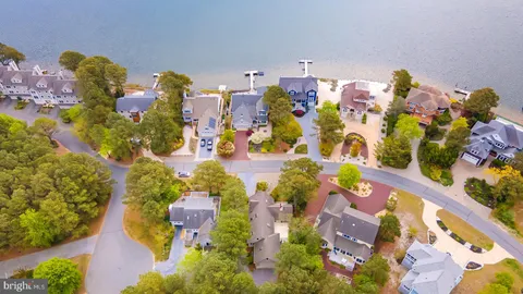 $898,900 | 208 Pond View Drive, Bethany Beach, DE 19930