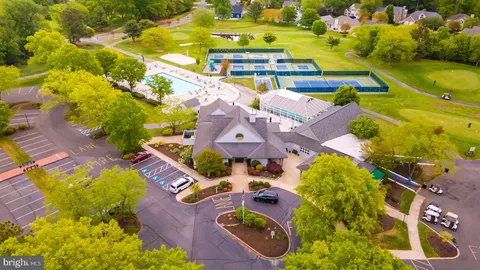 $898,900 | 208 Pond View Drive, Bethany Beach, DE 19930