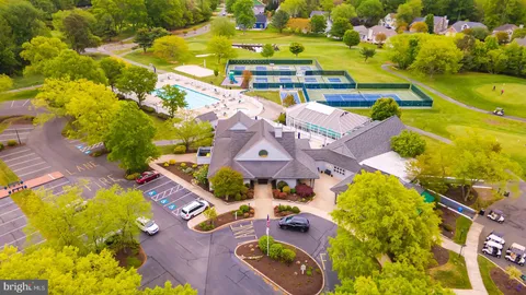 $898,900 | 208 Pond View Drive, Bethany Beach, DE 19930