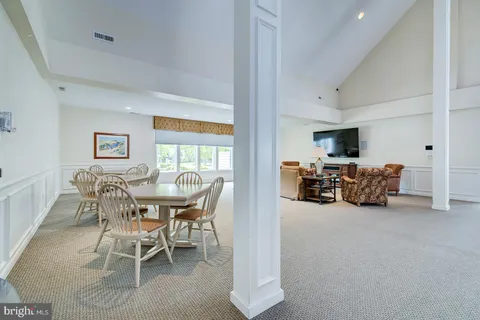 $898,900 | 208 Pond View Drive, Bethany Beach, DE 19930