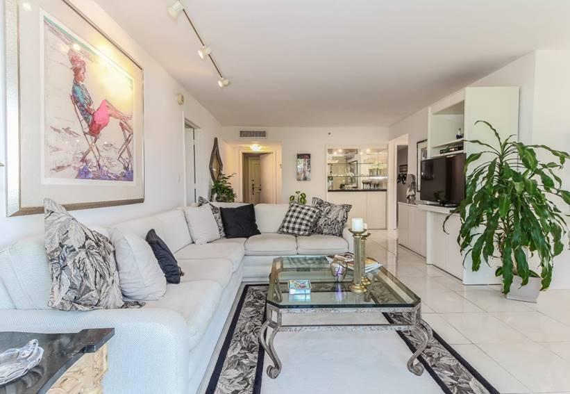 7754 Lakeside Boulevard, Unit 474 Boca Raton, FL 33434 - Photo 2 of 11 LakewoodLiving2