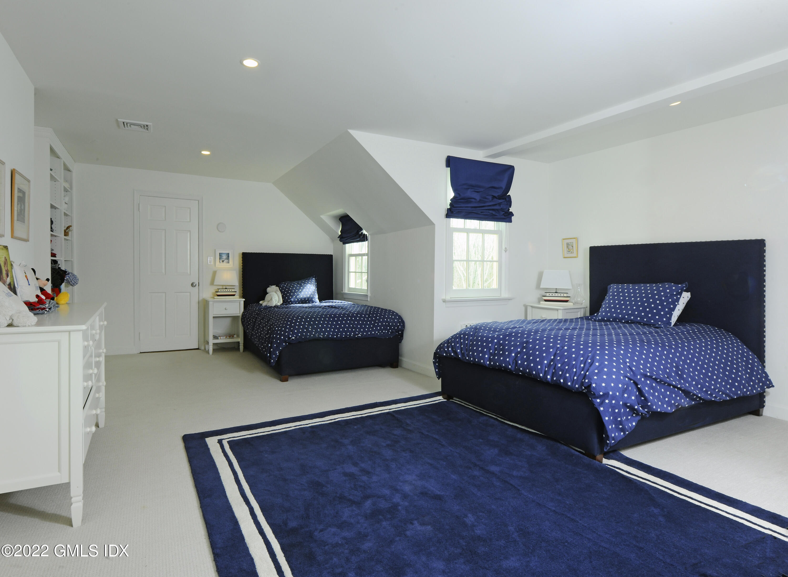 331 Round Hill Road Greenwich, CT 06831 - Photo 12 of 28 a living room with furniture and a flat screen tv