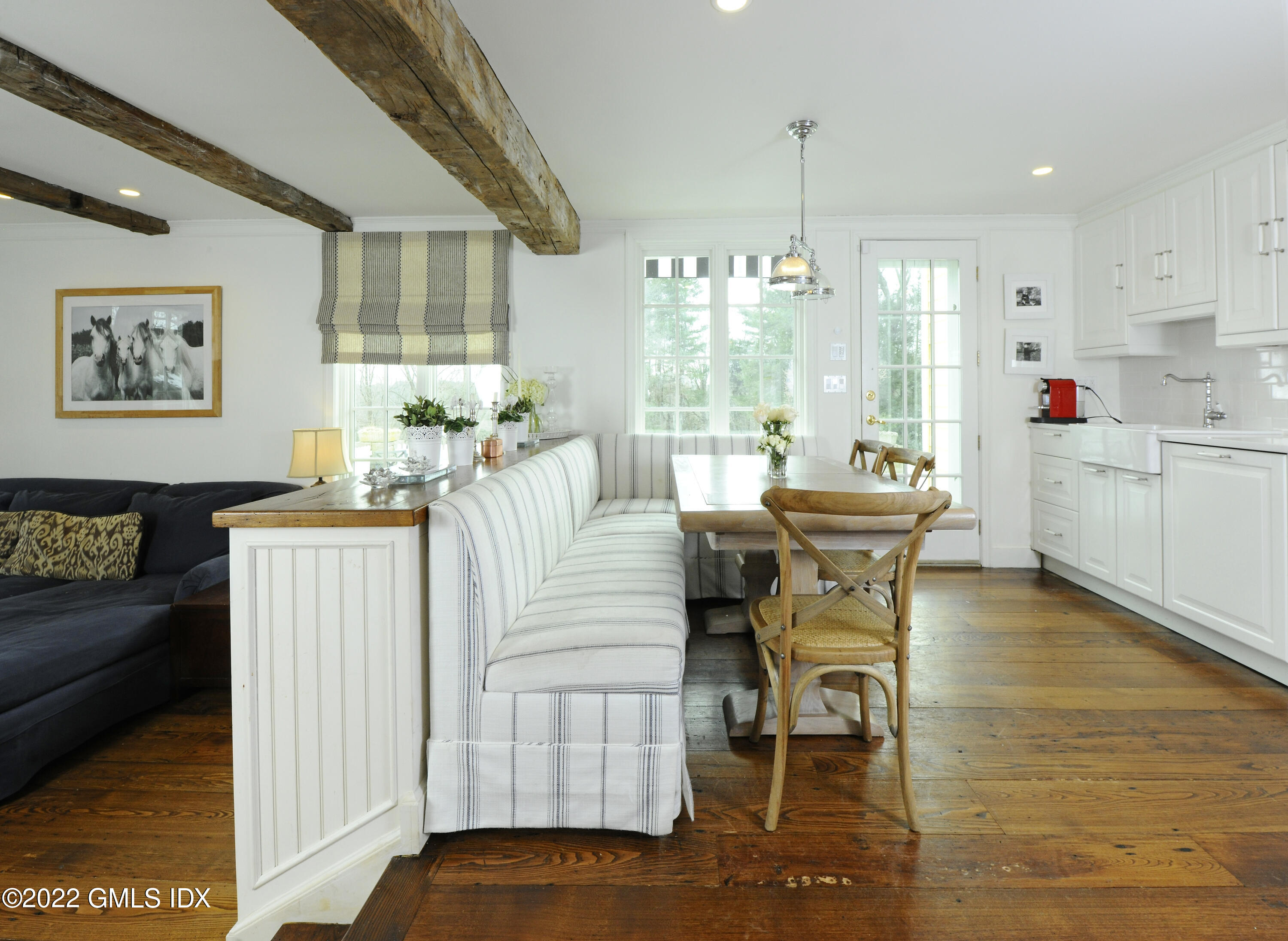 331 Round Hill Road Greenwich, CT 06831 - Photo 4 of 28 a dining room with furniture and window