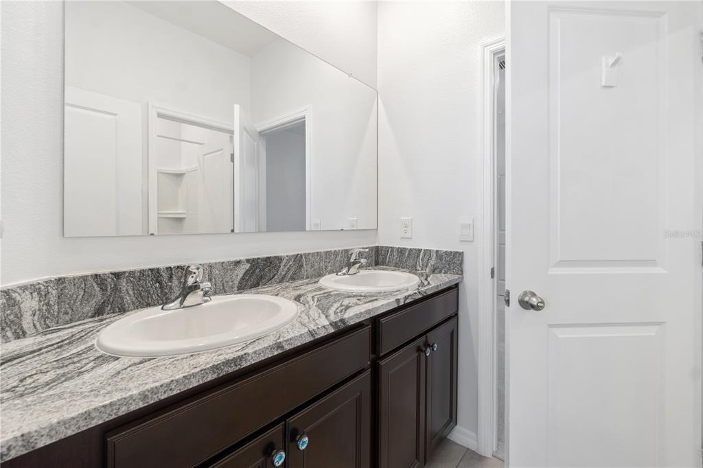 1340 Southeast 63rd Ct Road Ocala, FL 34472 - Photo 14 of 46