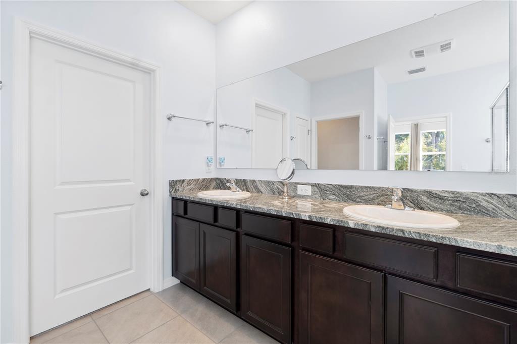 1340 Southeast 63rd Ct Road Ocala, FL 34472 - Photo 37 of 46