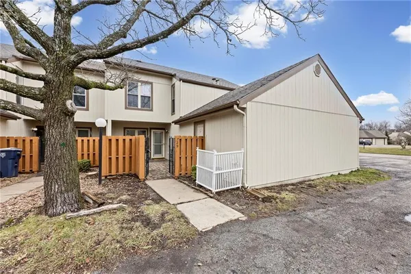 $185,000 | 729 East 121 Terrace, Kansas City, MO 64146