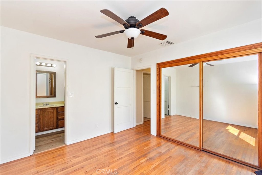 6027 West 76th Street Los Angeles, CA 90045 - Photo 18 of 36 Main Bedroom with en-suite bathroom