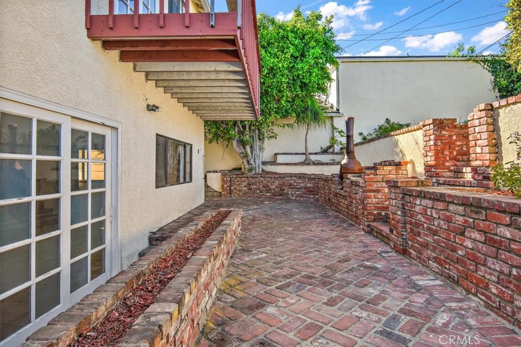 6027 West 76th Street Los Angeles, CA 90045 - Photo 28 of 36 Terrace 2 - Patio Area - Family Room level