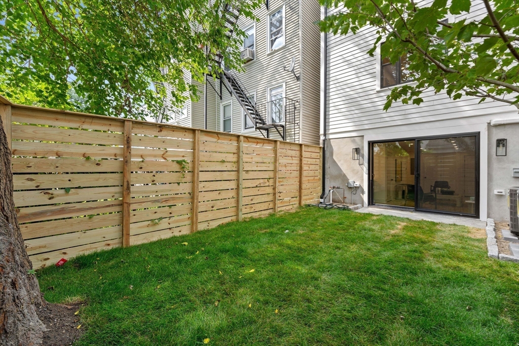 122 B Spring Street Cambridge, MA 02141 - Photo 2 of 42 Gallery Image 2