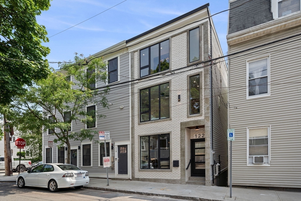 122 B Spring Street Cambridge, MA 02141 - Photo 6 of 42 Gallery Image 6