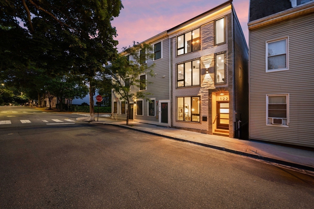 122 B Spring Street Cambridge, MA 02141 - Photo 7 of 42 Gallery Image 7
