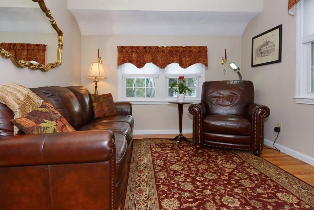 61 Benjamin Road Marlborough, MA 01752 - Photo 13 of 27 Gallery Image 13