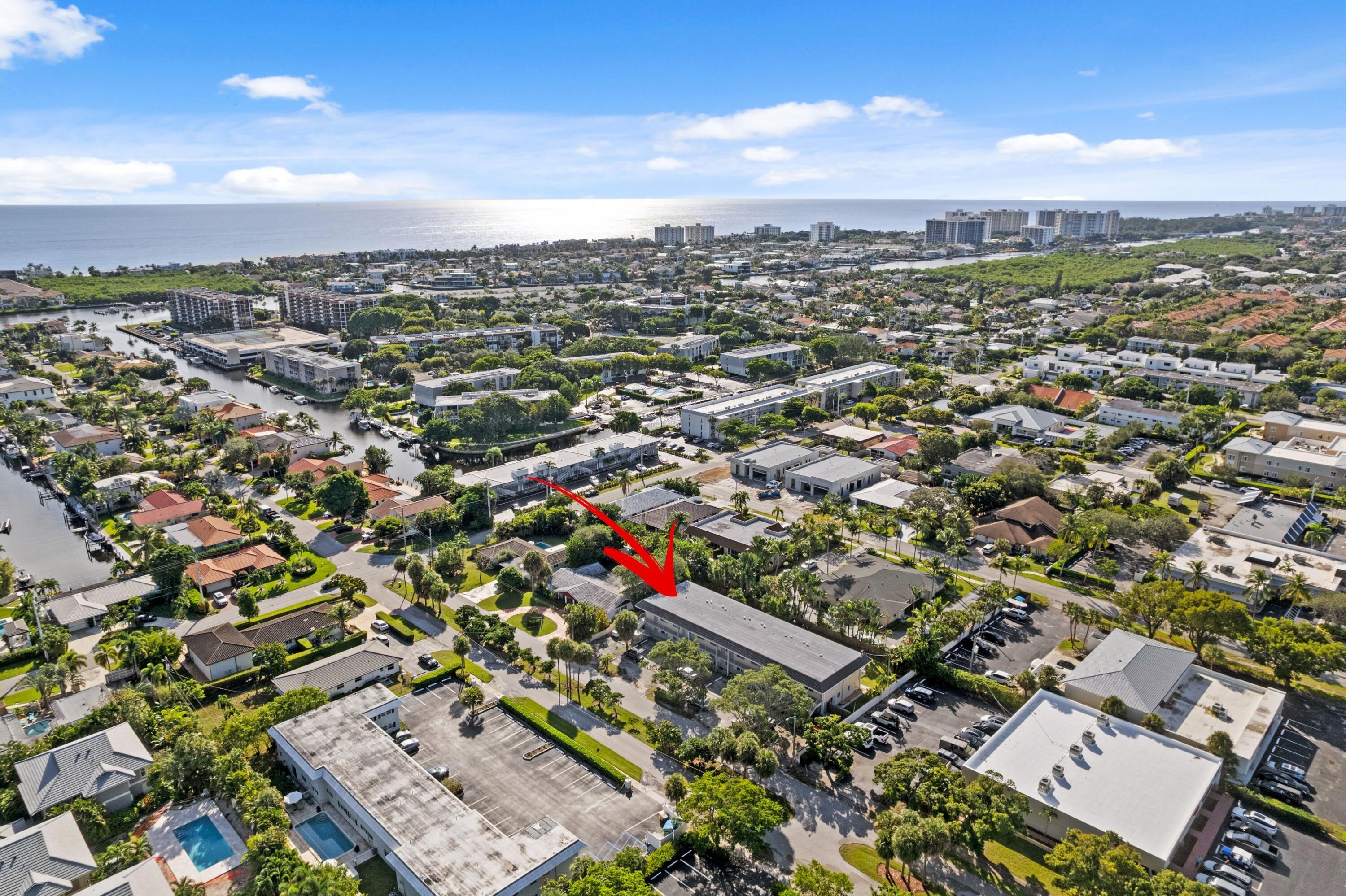 660 Glouchester Street, Unit 100 Boca Raton, FL 33487 - Photo 17 of 33 an aerial view of a city